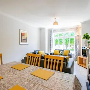 106 - The Townhouse By Shortstays , Galway Ireland