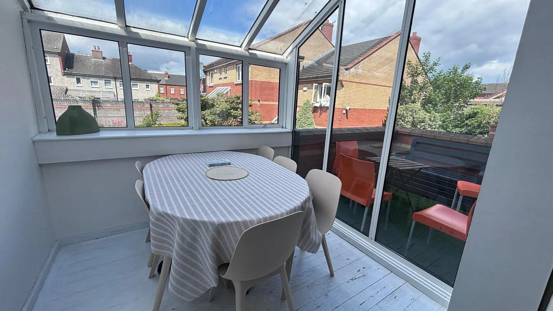 Apartment Central, Comfortable And Spacious 4 Bed Duplex Dublin