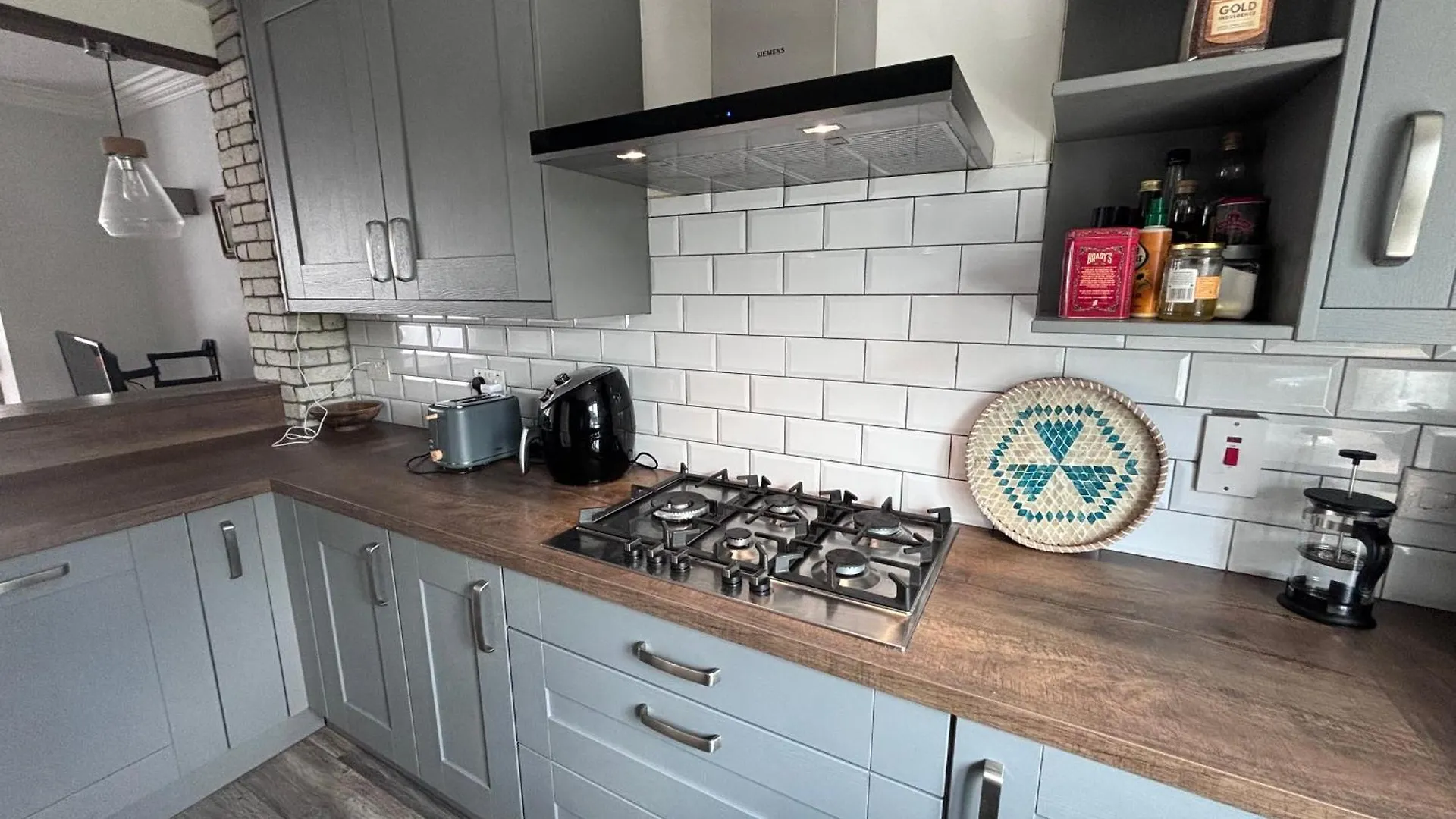Central, Comfortable And Spacious 4 Bed Duplex Dublin Apartment